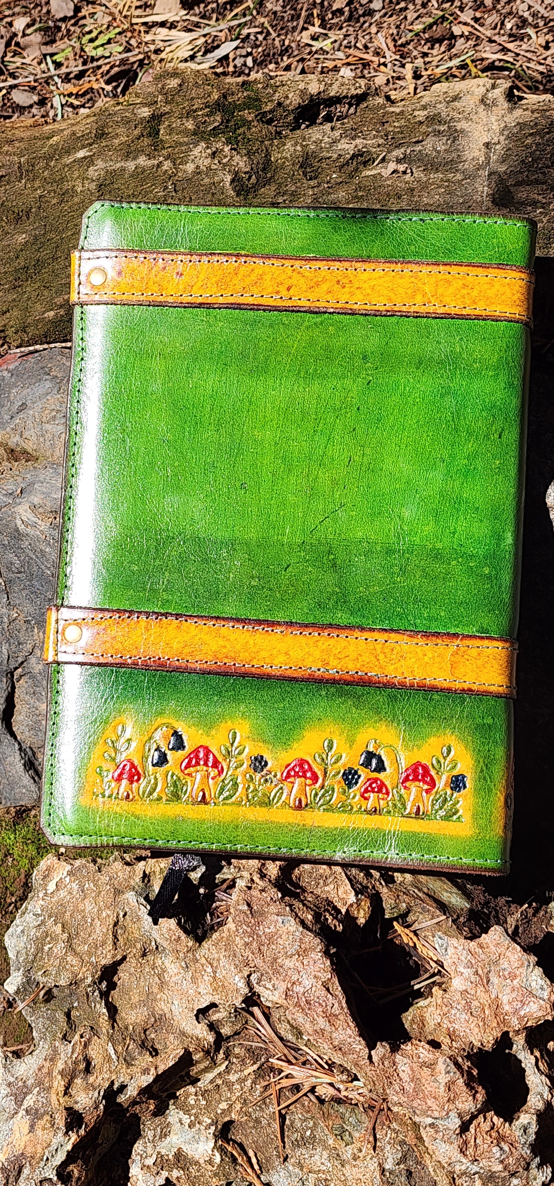 Green Mushroom Journal detail 1